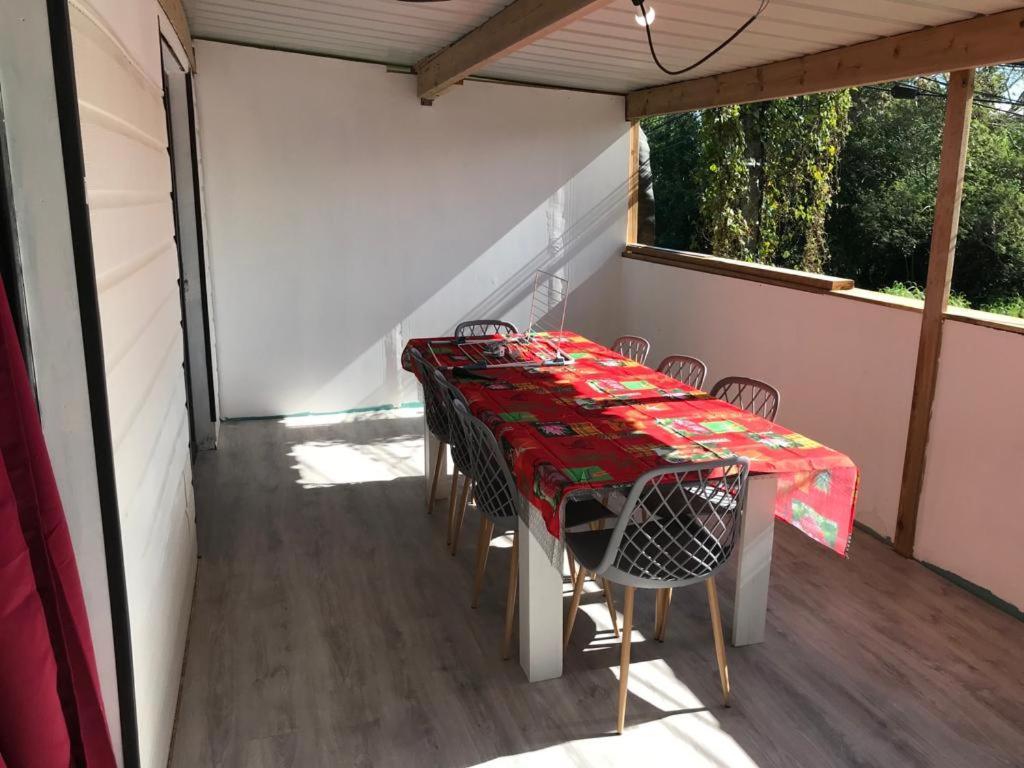 Le Flamboyant Avec Piscine Chauffee 30° Et Jacuzzi Saint-André Exterior foto